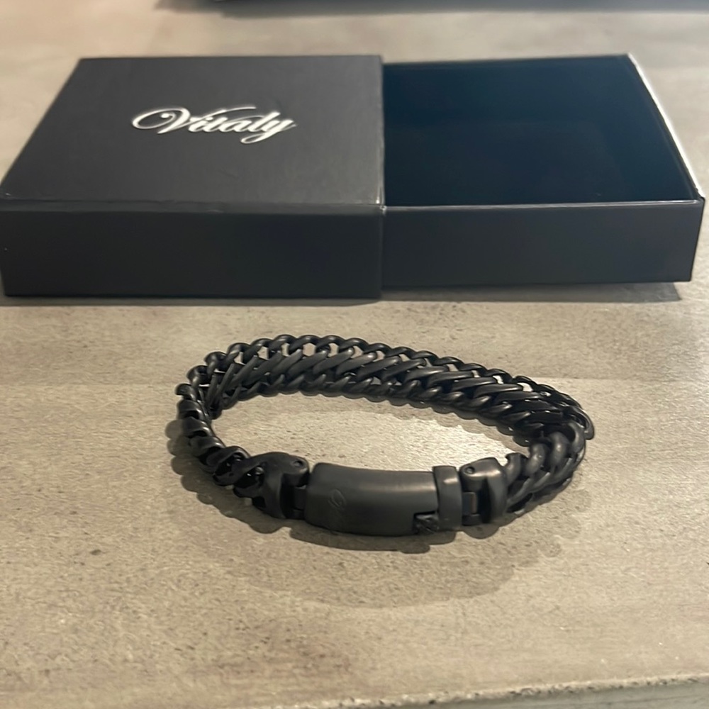 Brand new stainless steel black Vitaly unisex bracelet